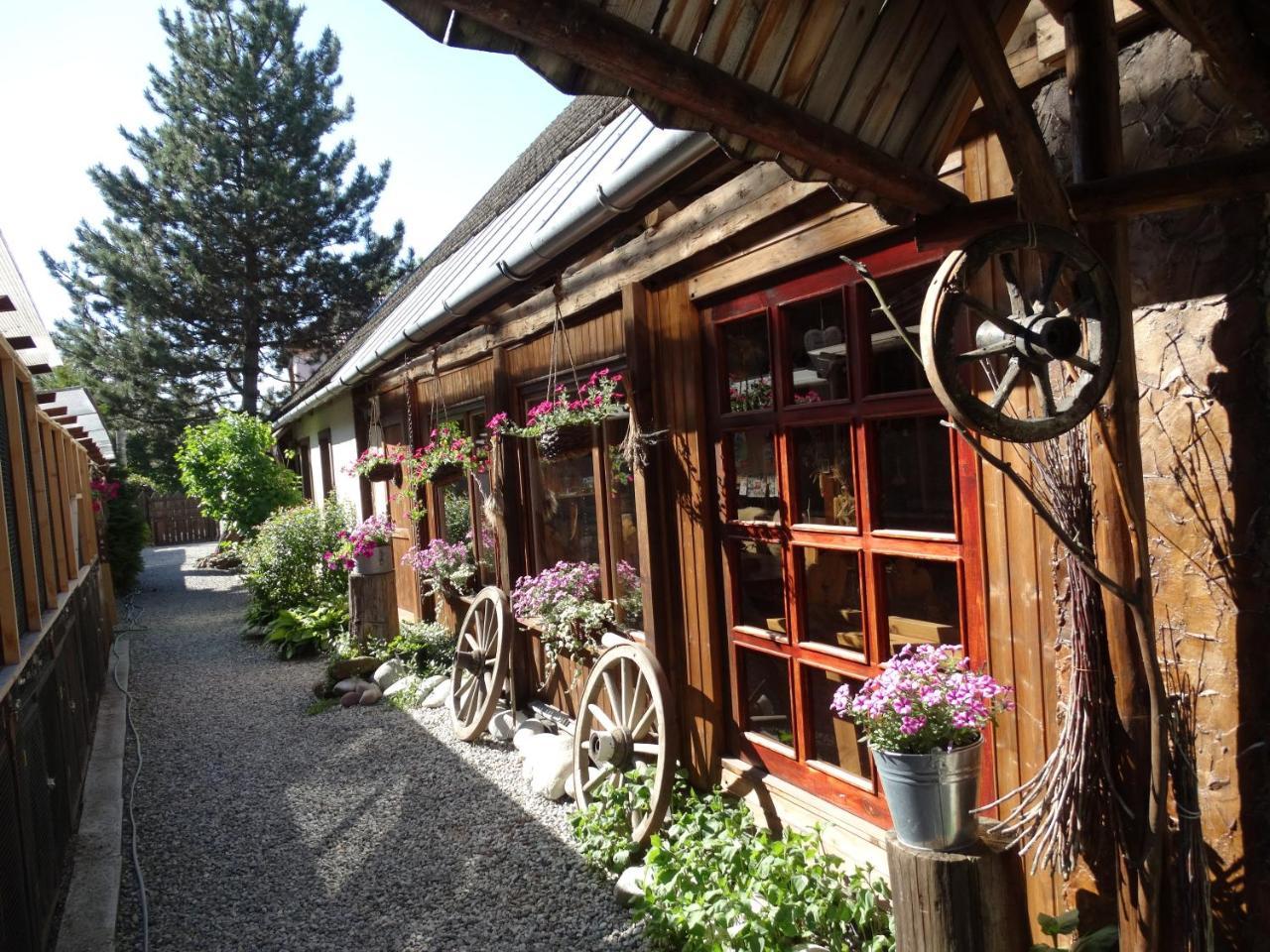 Guesthouse Eden Липтовски-Микулаш Экстерьер фото